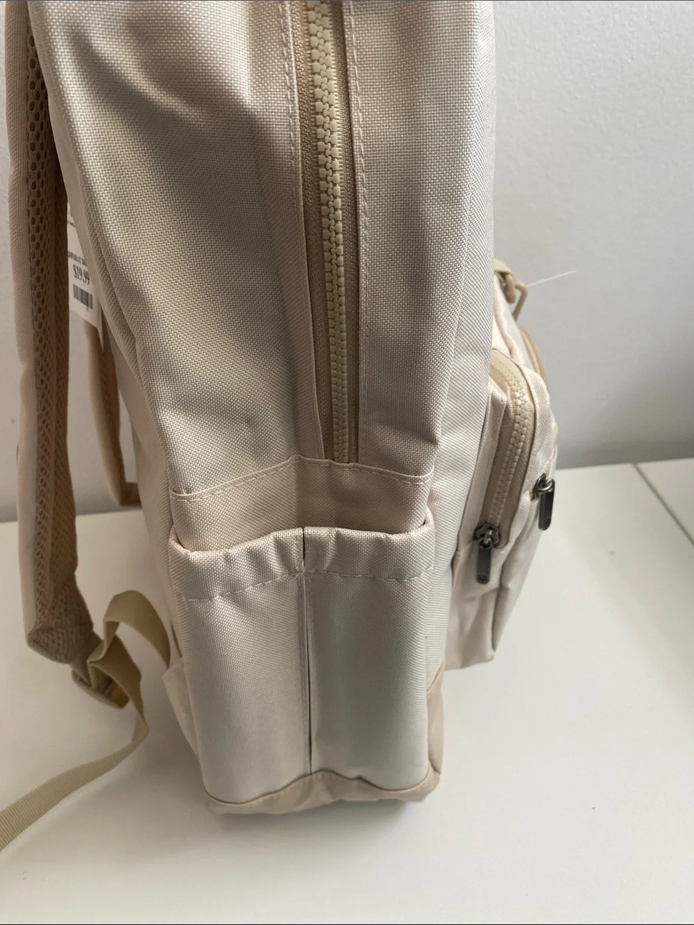 Lucky Brand light neutral